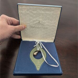 Wedgwood Millennium Gems Wisdom Ornament 1998 Sage Green Christmas Tree Box